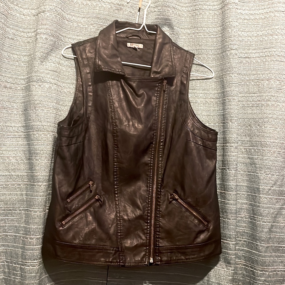 Women leather vest